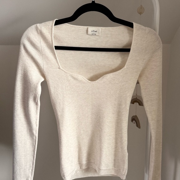Wilfred Tops - Aritzia Wilfred Tuscany Sweater Size Small